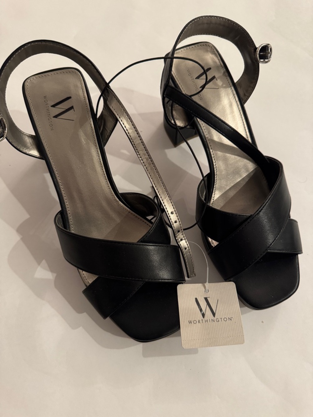 NWT Worthington Black Leather Crisscross Ankle Strap Block Heels
